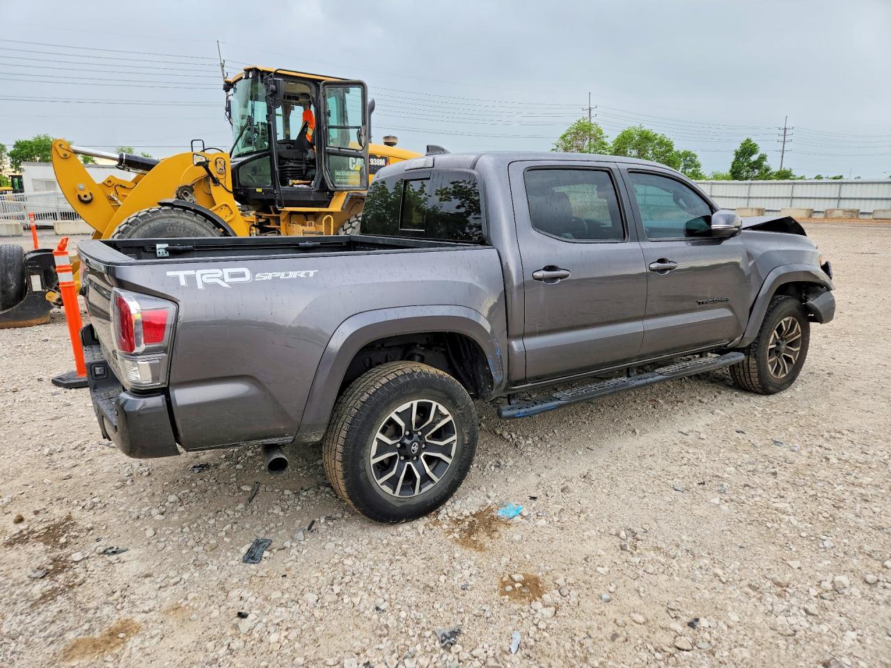 TOYOTA TACOMA