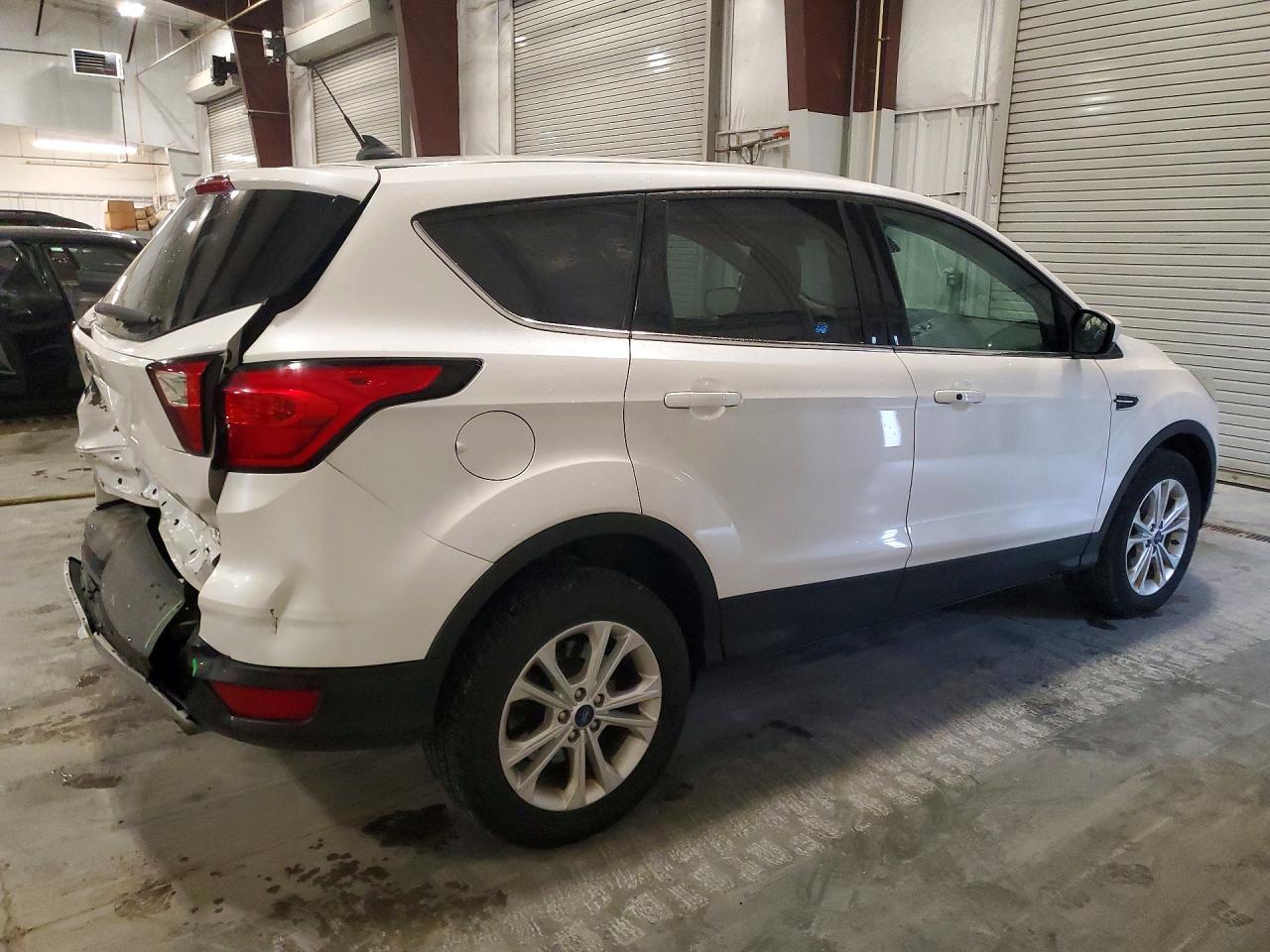 2019 FORD ESCAPE — фото 3