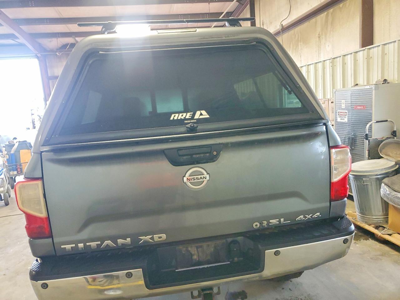 NISSAN TITAN