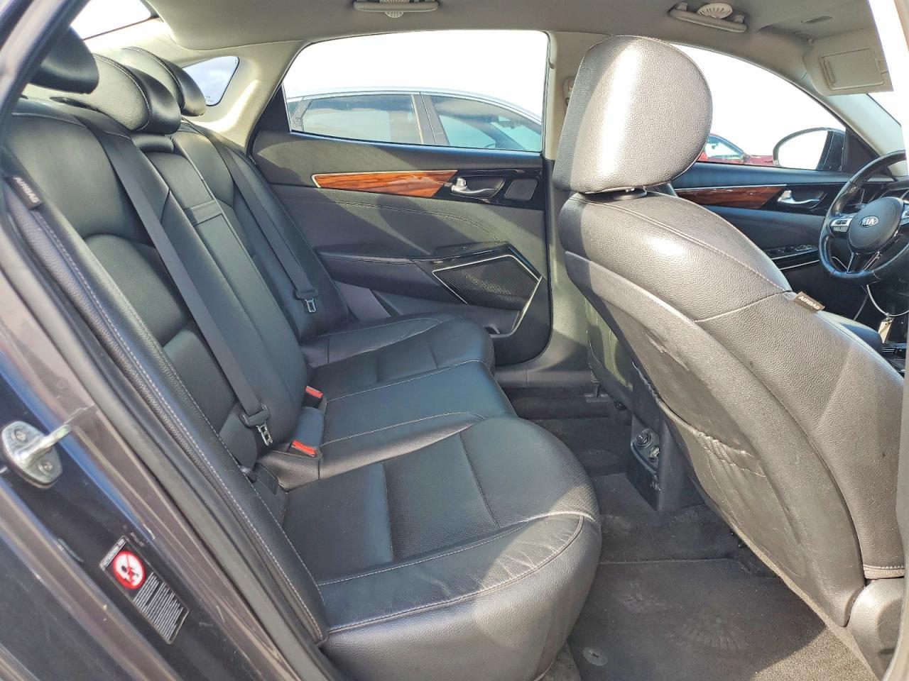 2018 KIA CADENZA — фото 10