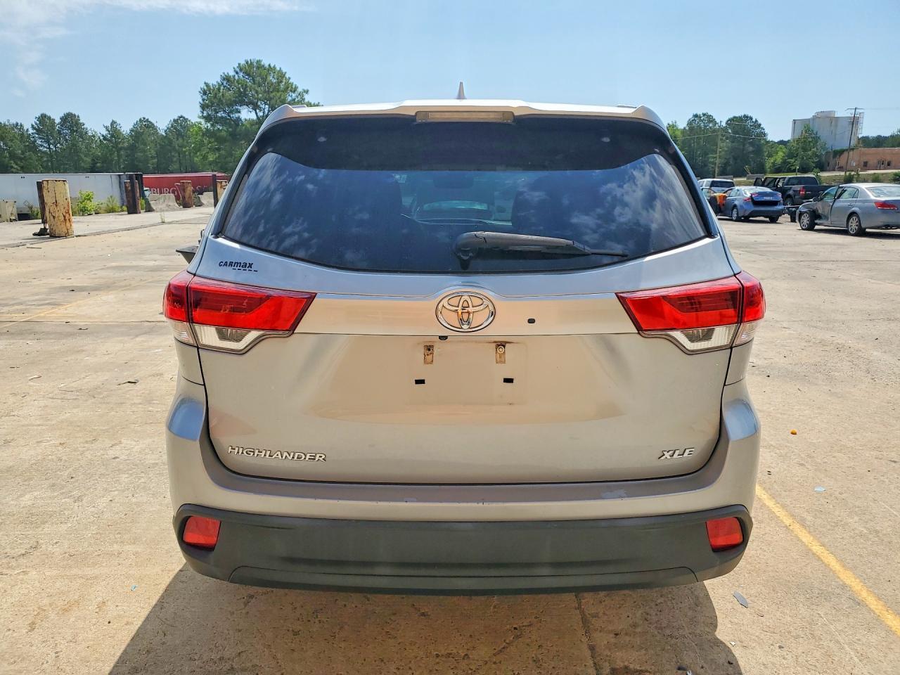 2019 TOYOTA HIGHLANDER — фото 6