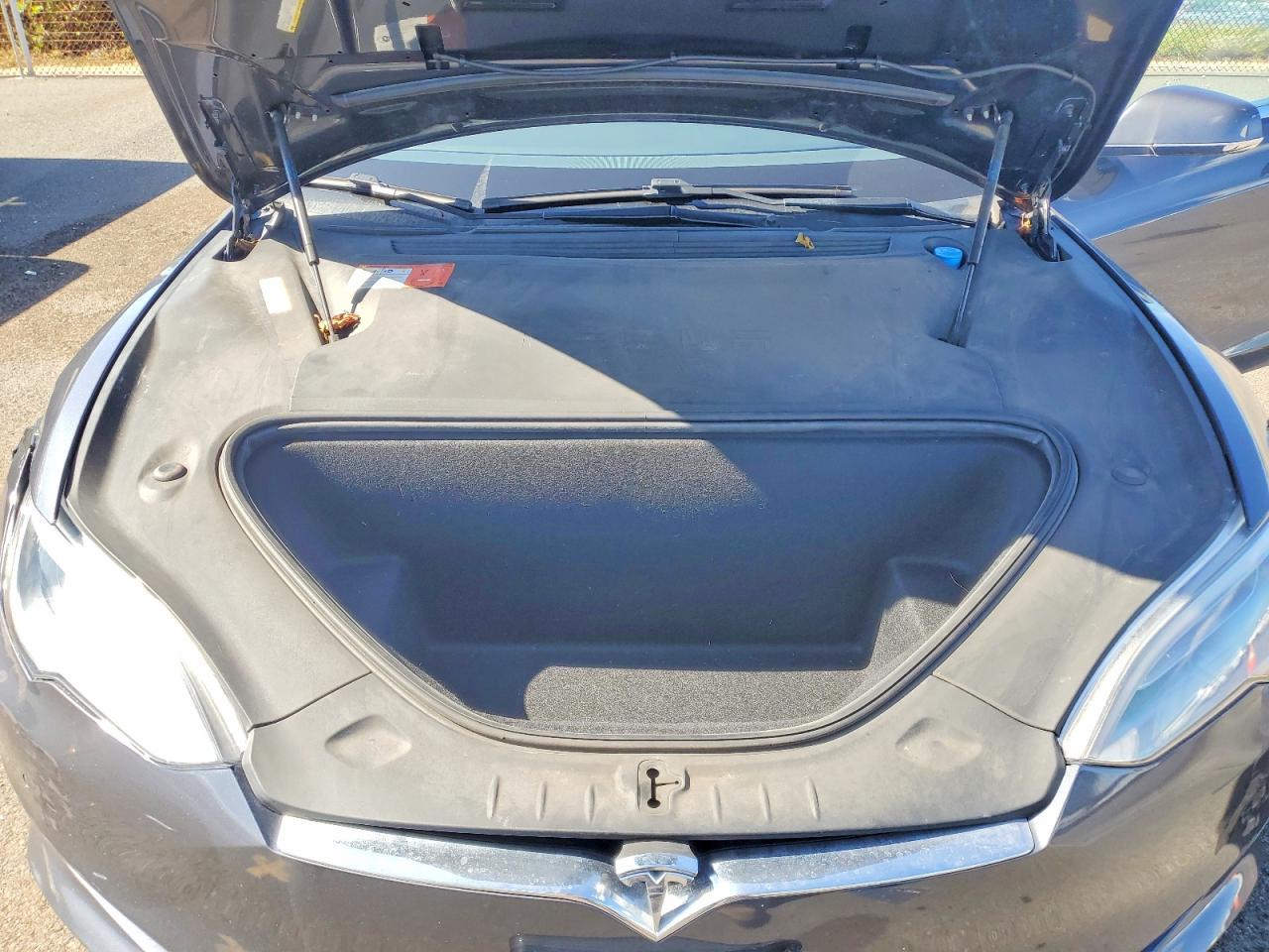 2016 TESLA MODEL S — фото 11