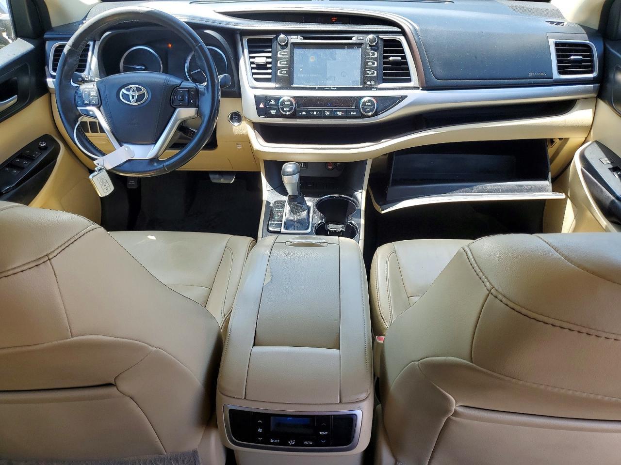 2016 TOYOTA HIGHLANDER — фото 8