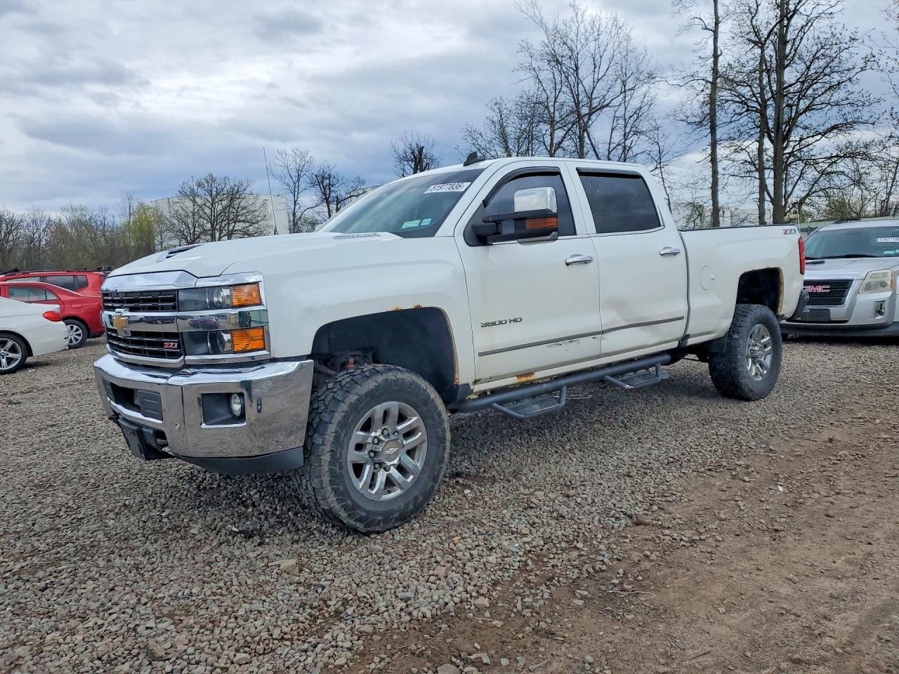 2017 CHEVROLET SILVERADO 3500 — фото 1