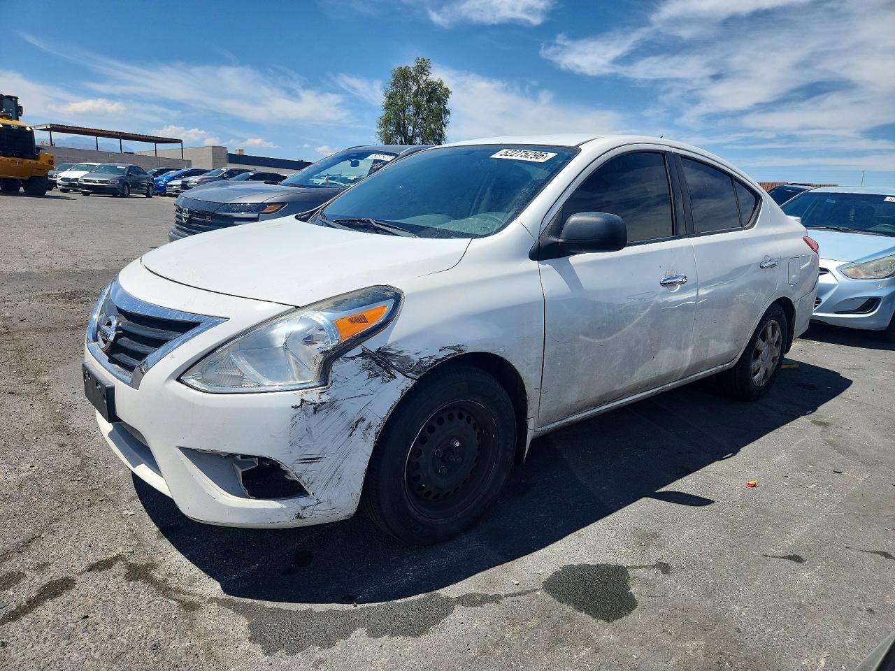 2015 NISSAN VERSA — фото 1