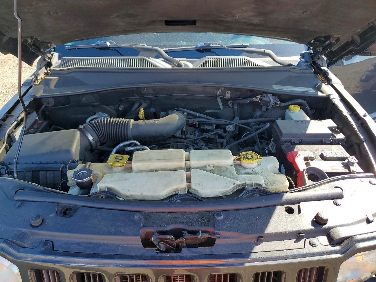 2011 JEEP LIBERTY — фото 12