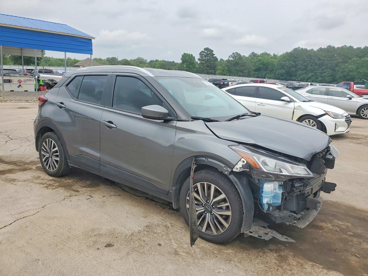 NISSAN KICKS