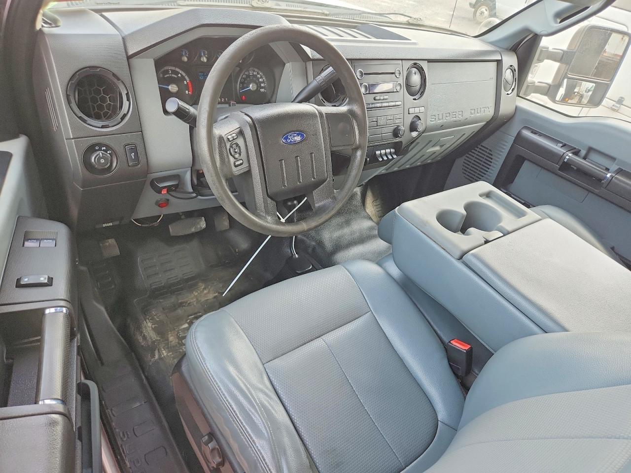 2016 FORD F-550 — фото 8