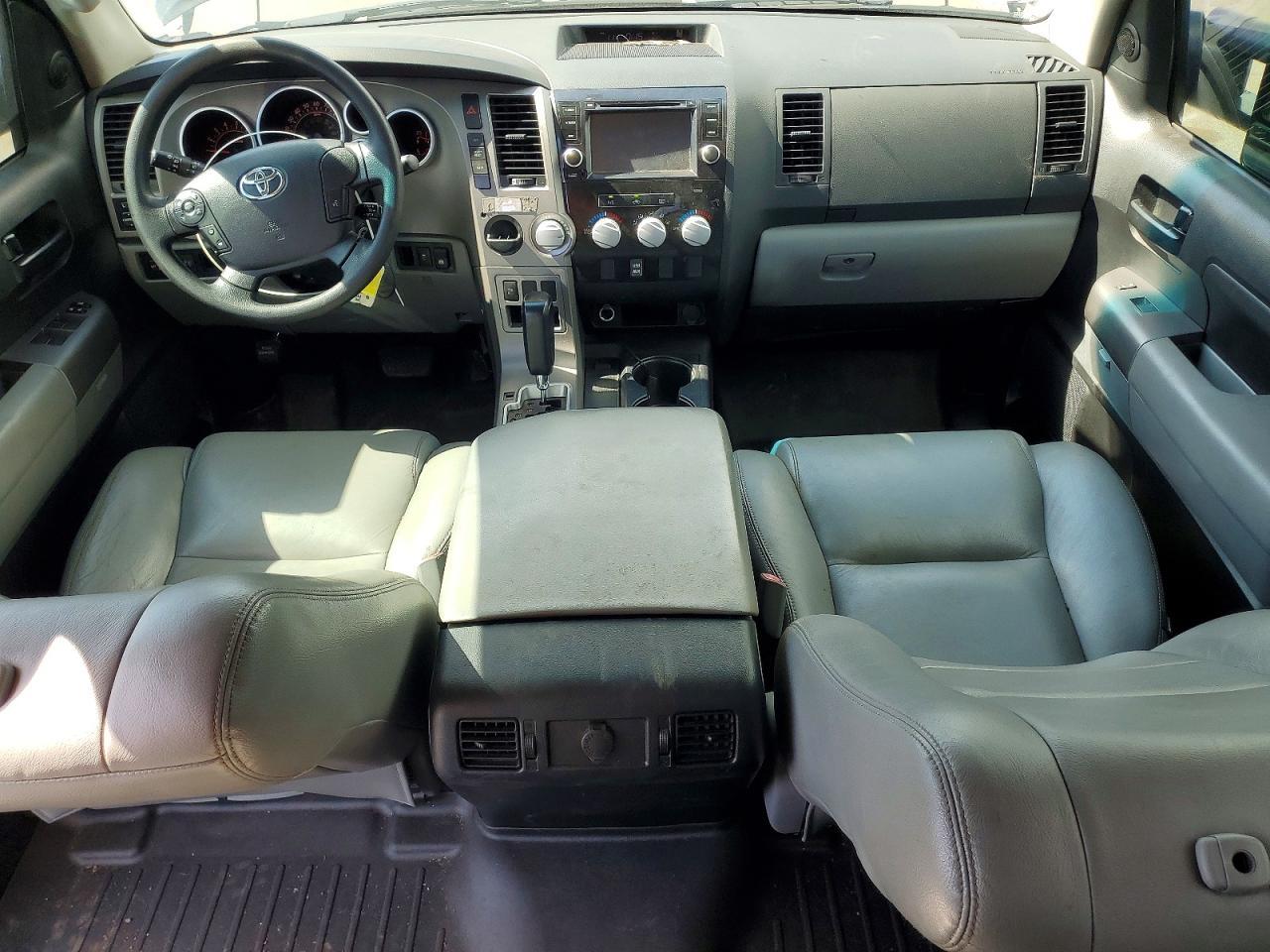 TOYOTA TUNDRA