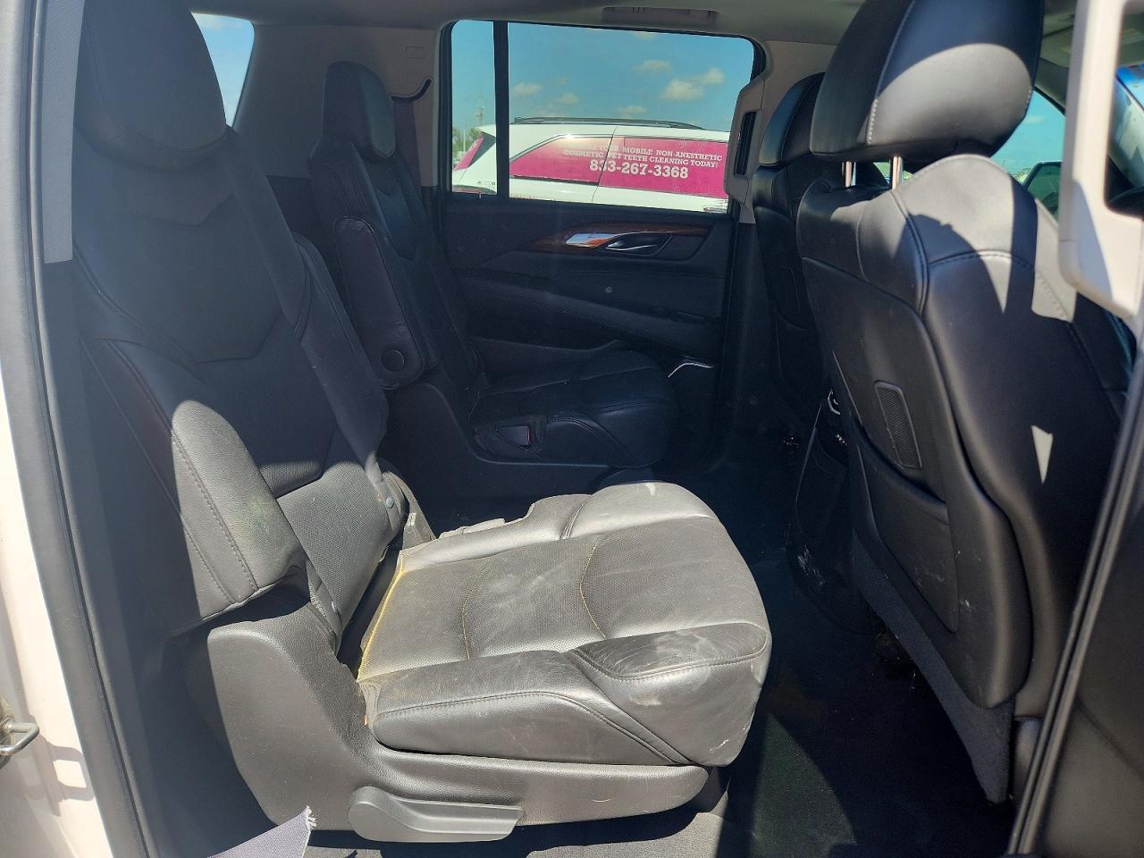 CADILLAC ESCALADE