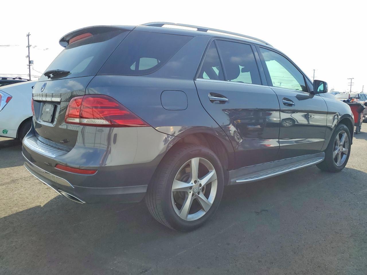 2016 MERCEDES-BENZ GLE-CLASS — фото 3