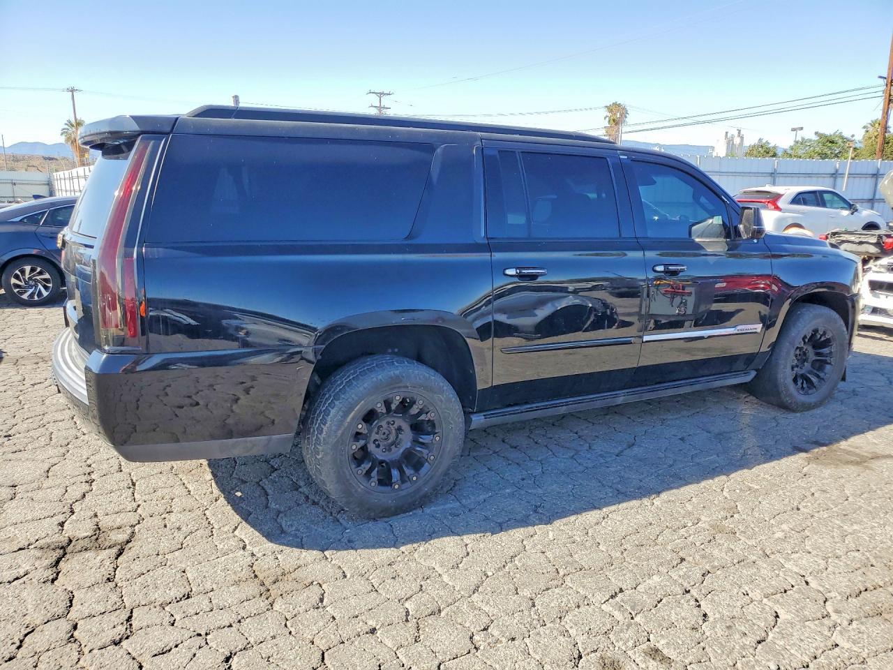 CADILLAC ESCALADE