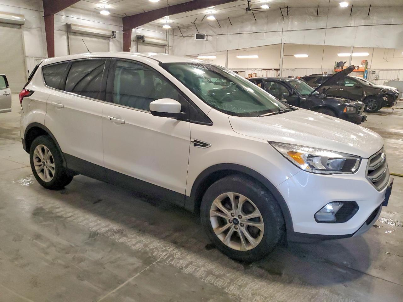 2019 FORD ESCAPE — фото 4
