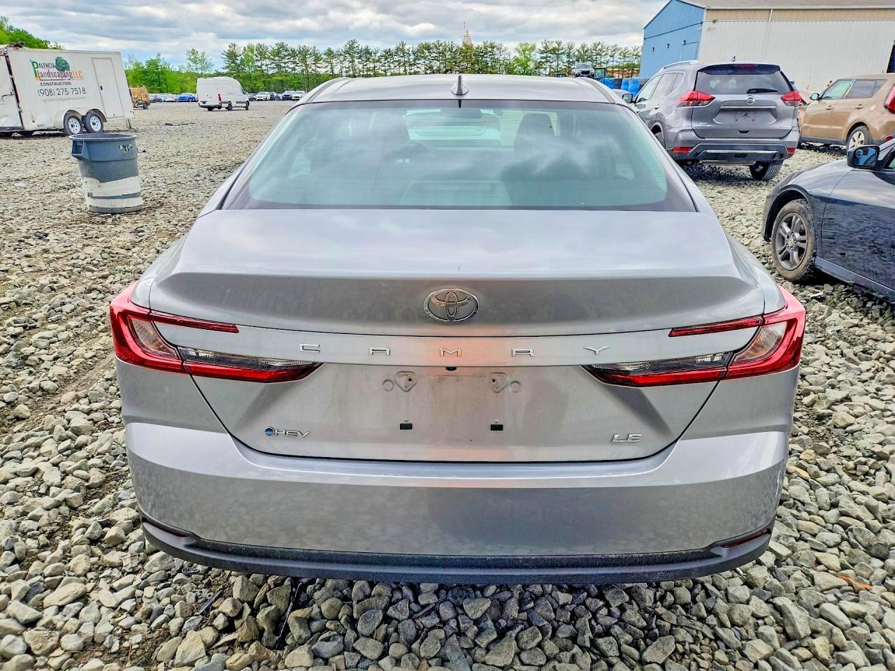 2025 TOYOTA CAMRY HYBRID — фото 6