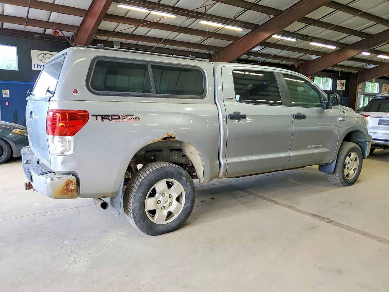 TOYOTA TUNDRA