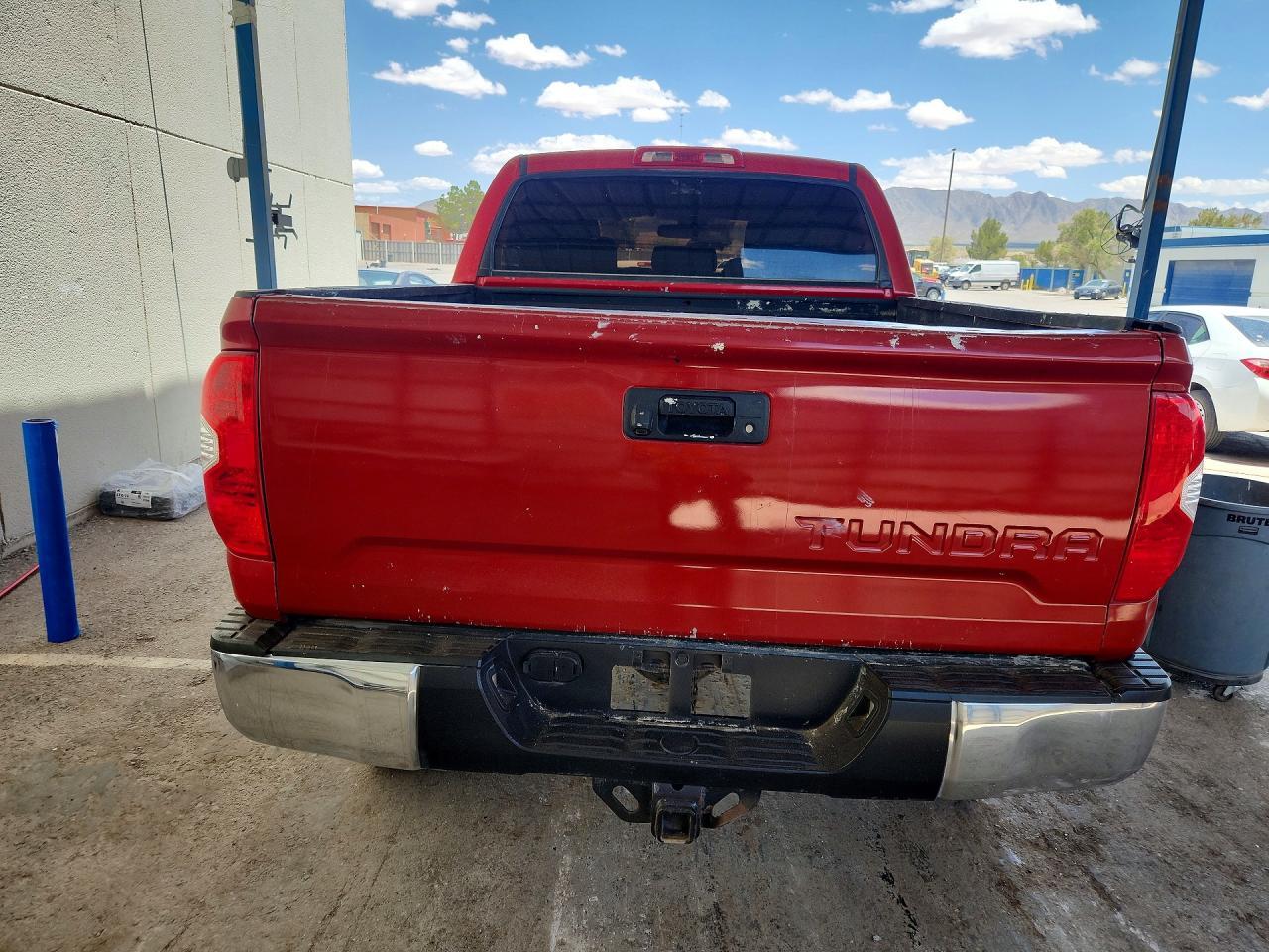 TOYOTA TUNDRA