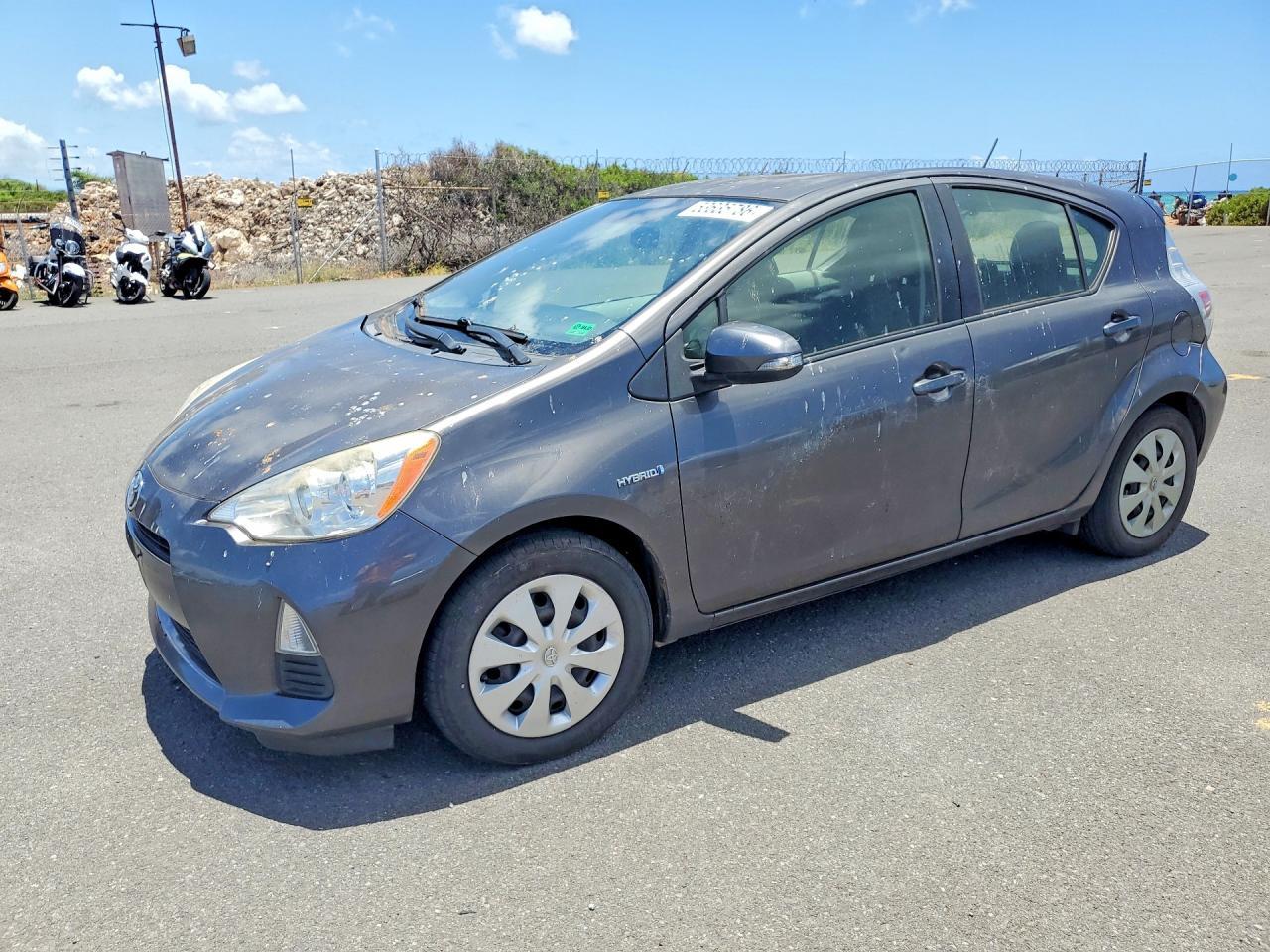TOYOTA PRIUS C