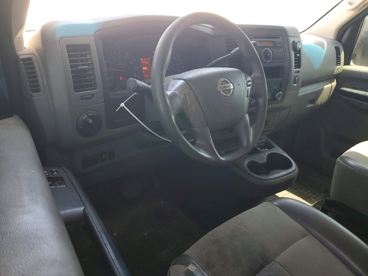 NISSAN NV