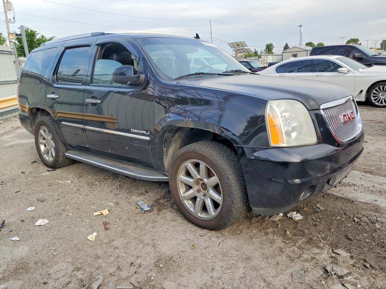 2012 GMC YUKON — фото 4