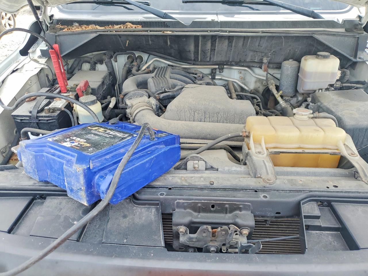 NISSAN NV