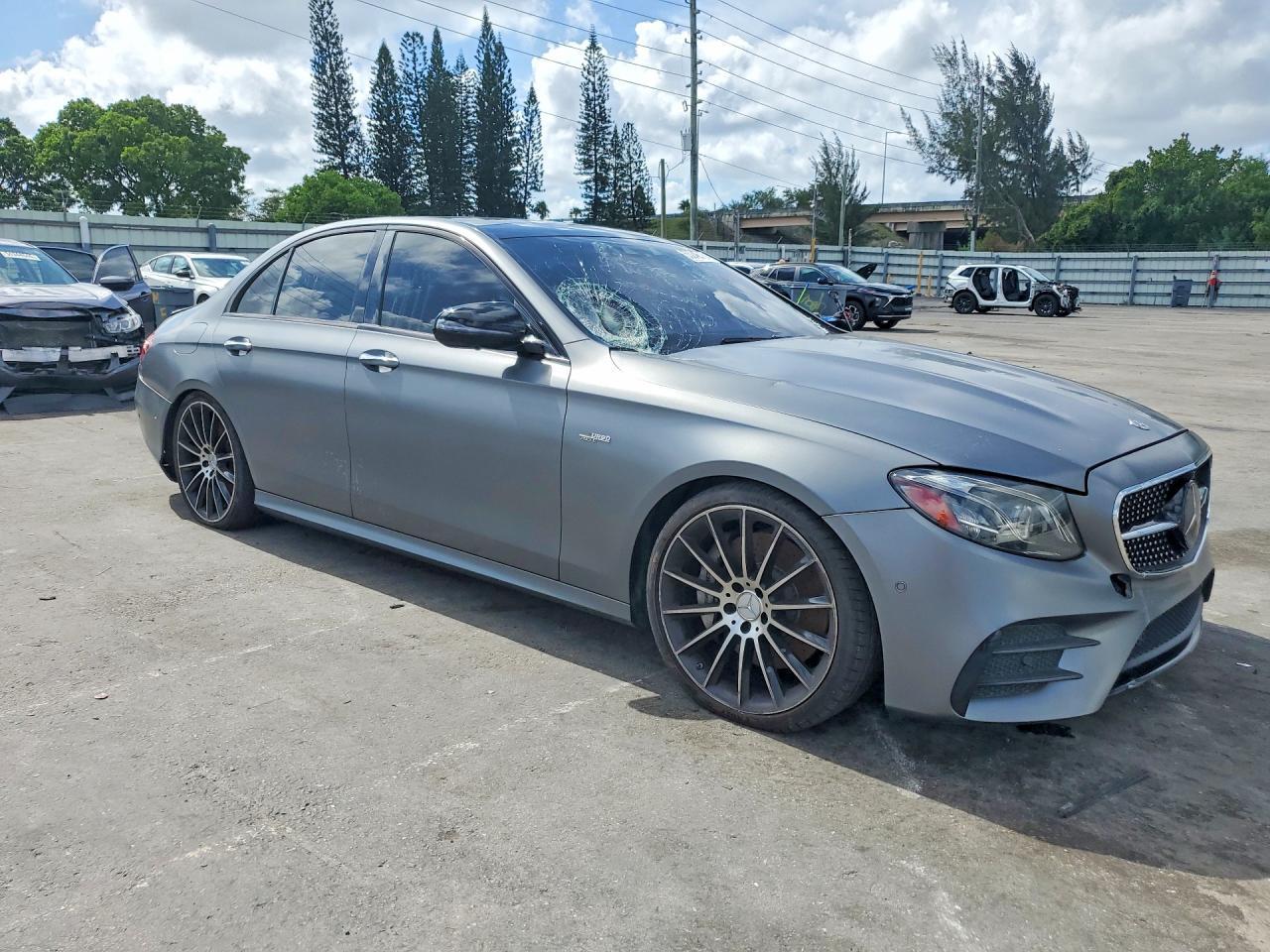 2019 MERCEDES-BENZ E-CLASS — фото 4