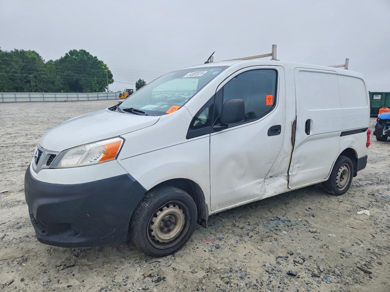 2015 NISSAN NV200 — фото 1