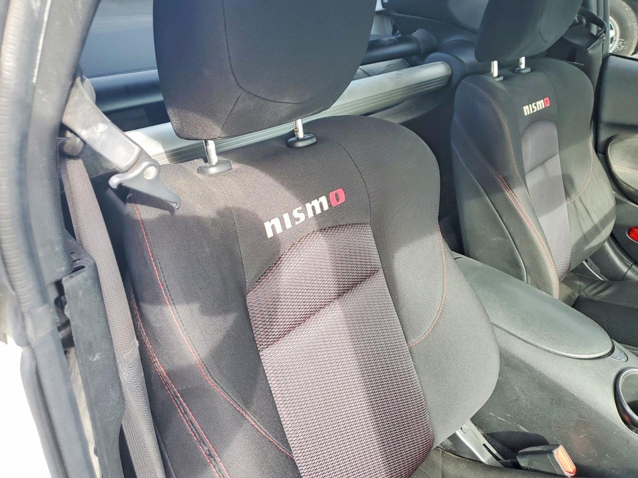 NISSAN 370Z