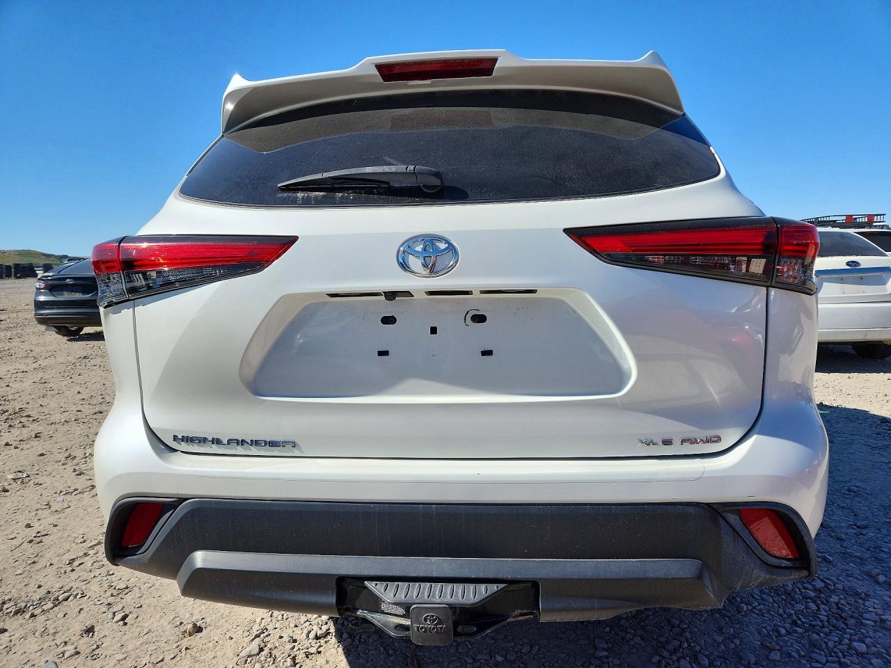 TOYOTA HIGHLANDER