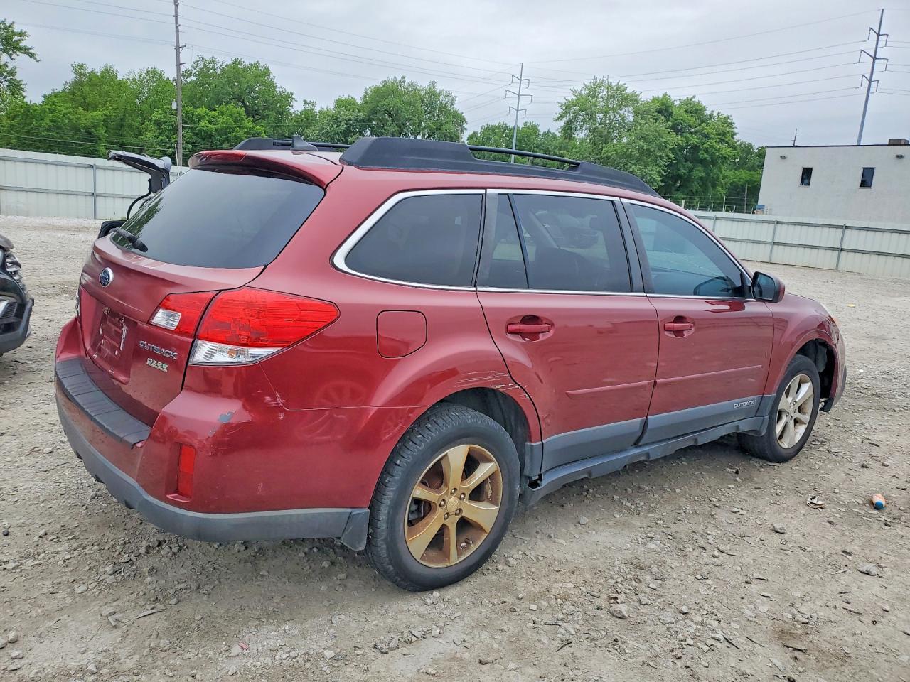 SUBARU OUTBACK
