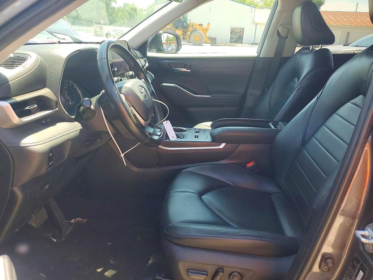 TOYOTA HIGHLANDER HYBRID