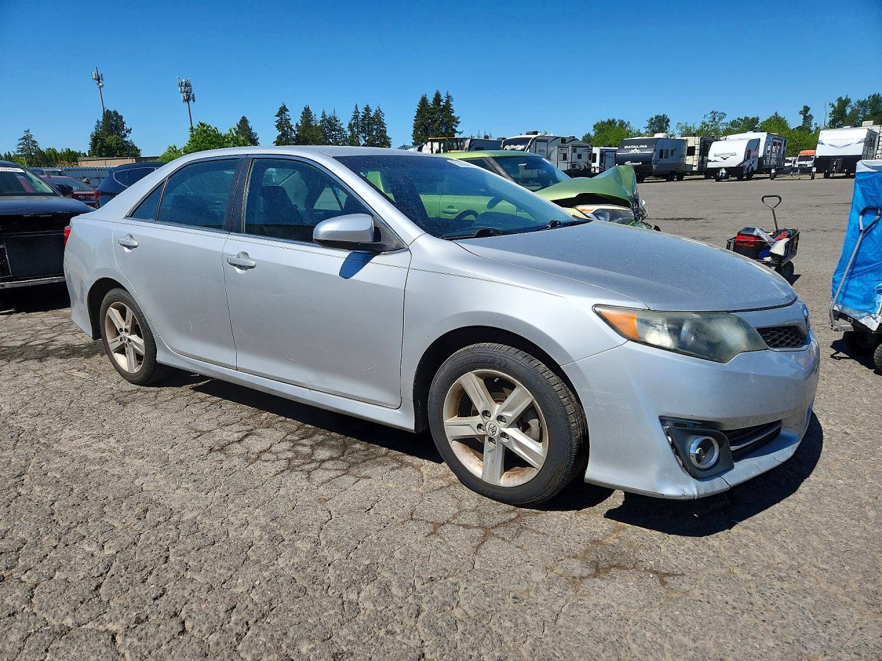 2012 TOYOTA CAMRY — фото 4