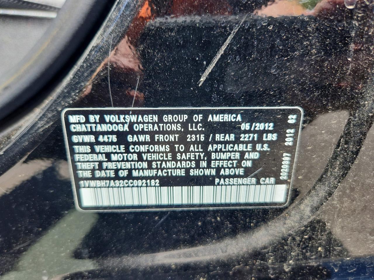 VOLKSWAGEN PASSAT