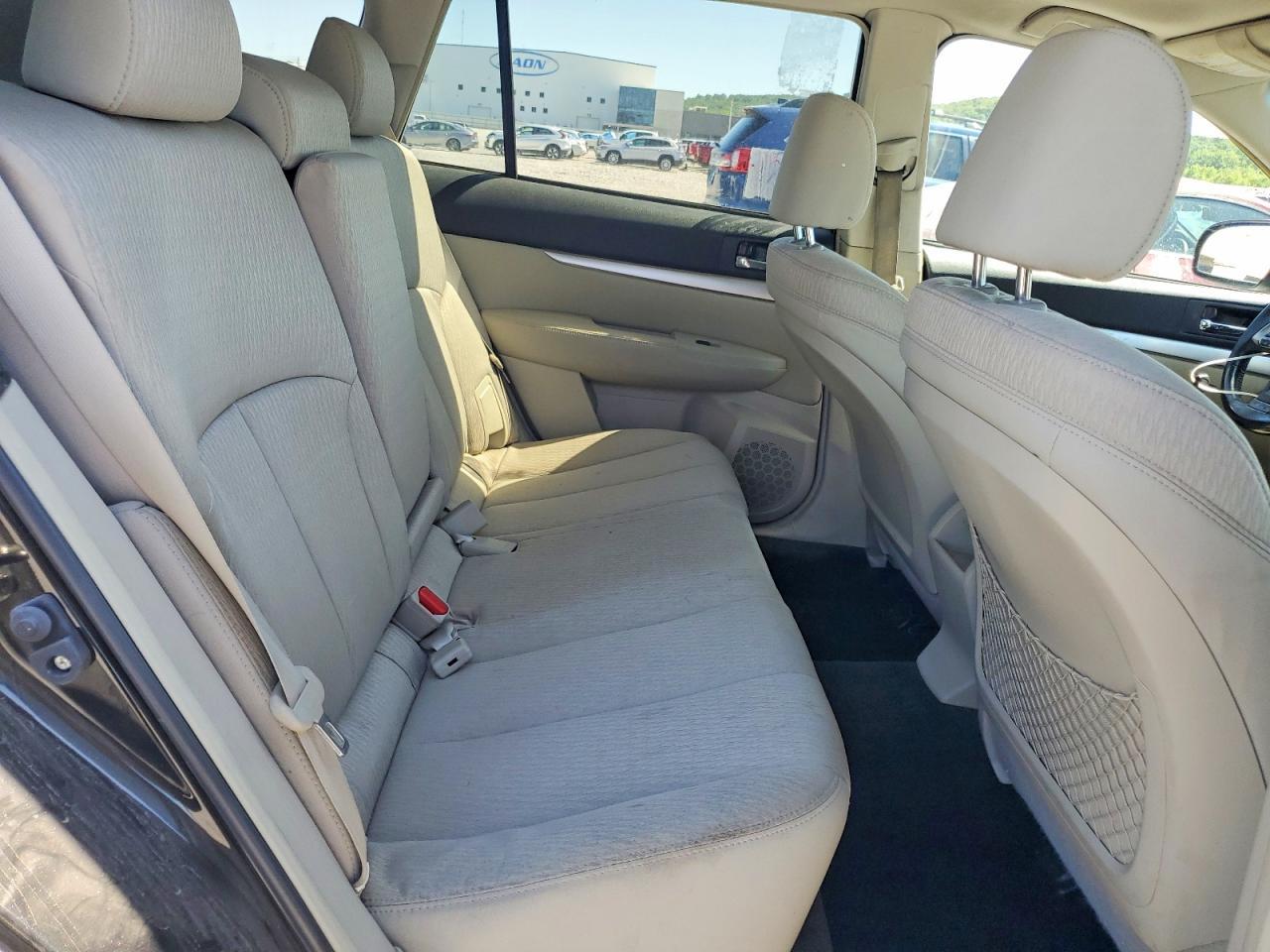 SUBARU OUTBACK
