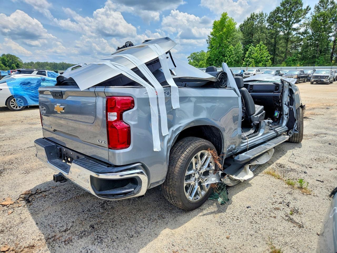 CHEVROLET SILVERADO