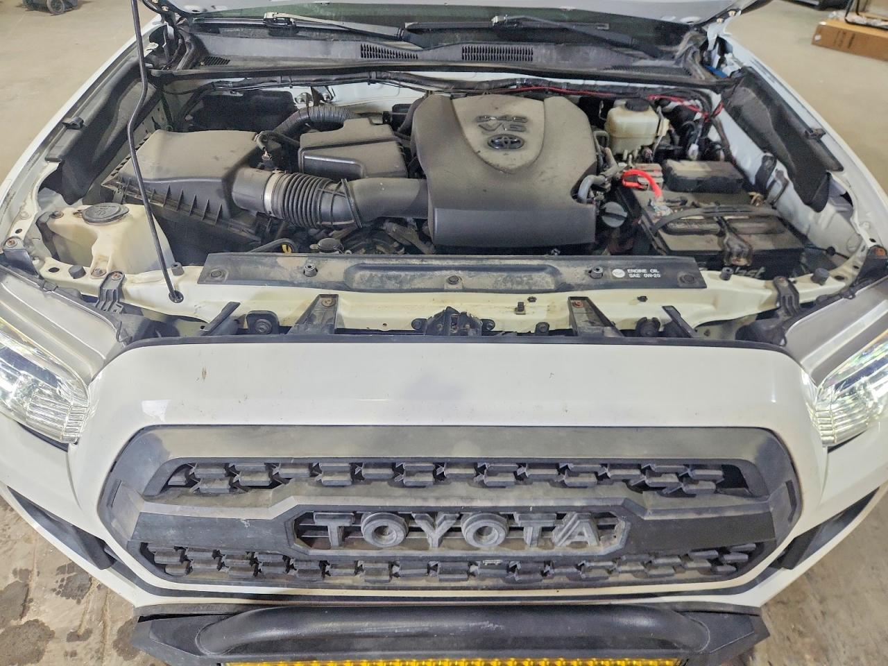 TOYOTA TACOMA