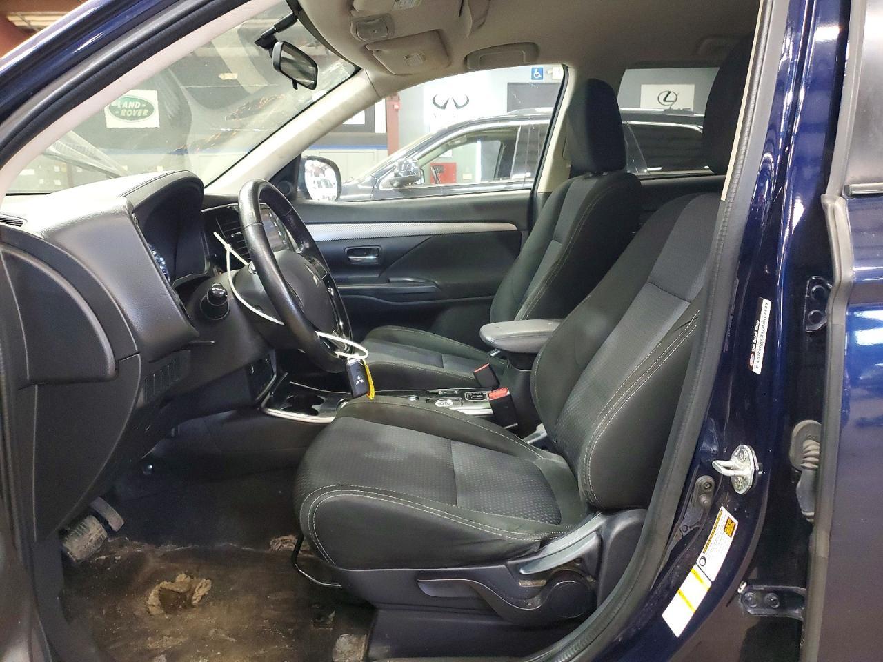 MITSUBISHI OUTLANDER