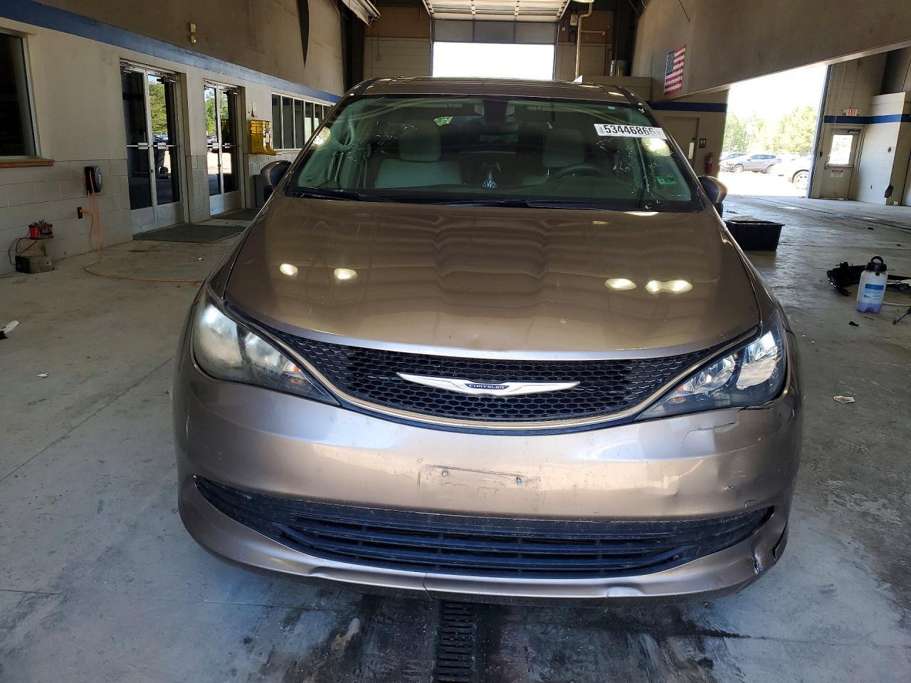 CHRYSLER PACIFICA