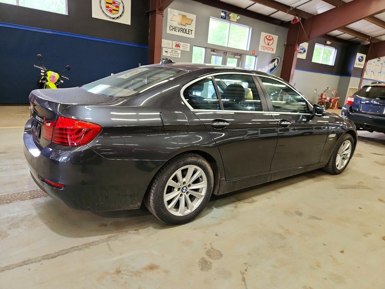 2015 BMW 5 SERIES — фото 3