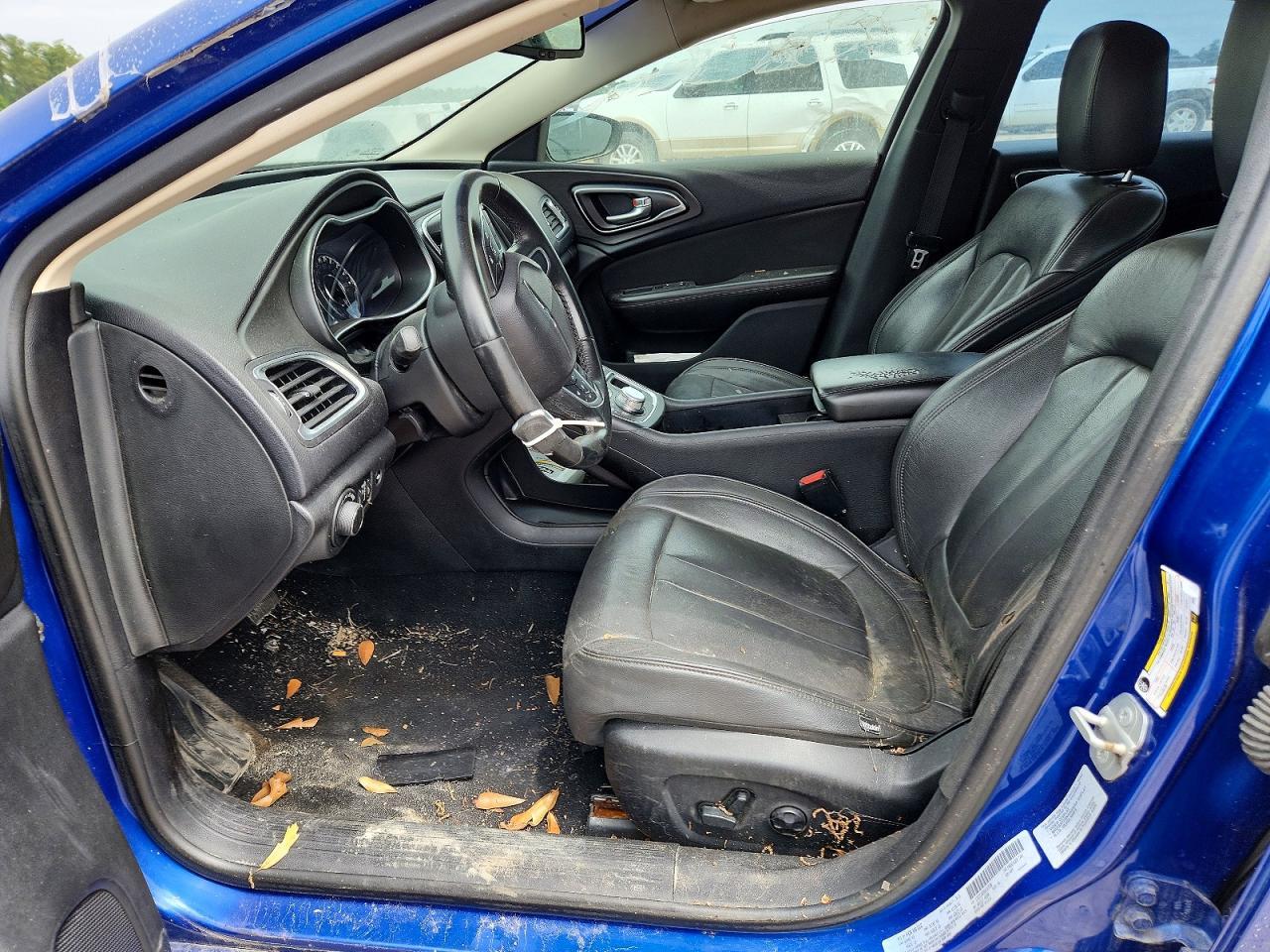 CHRYSLER 200
