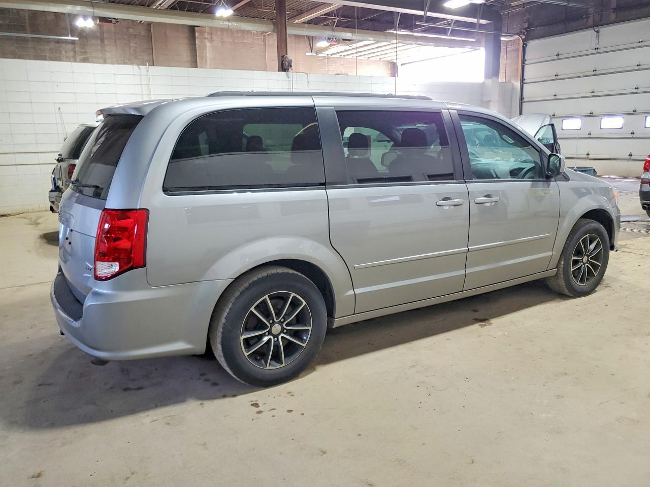 2016 DODGE GRAND CARAVAN — фото 3