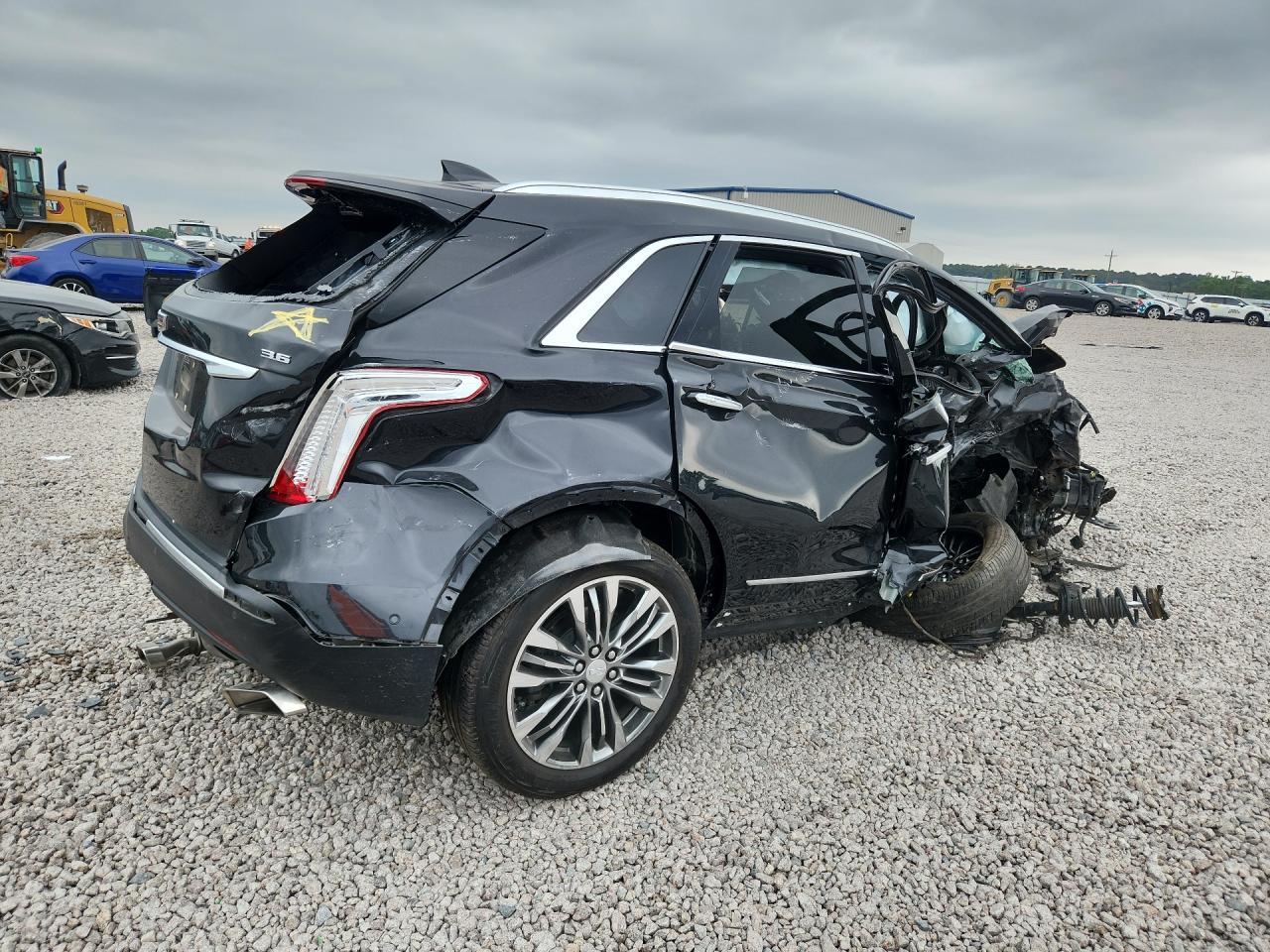 2019 CADILLAC XT5 — фото 3