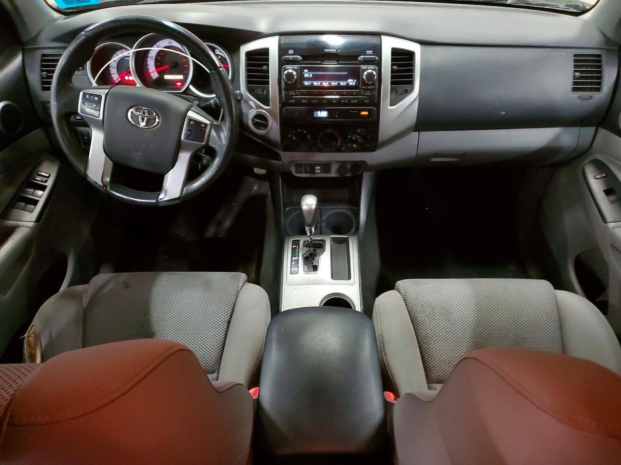 TOYOTA TACOMA
