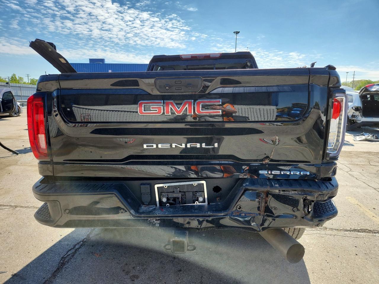 GMC SIERRA