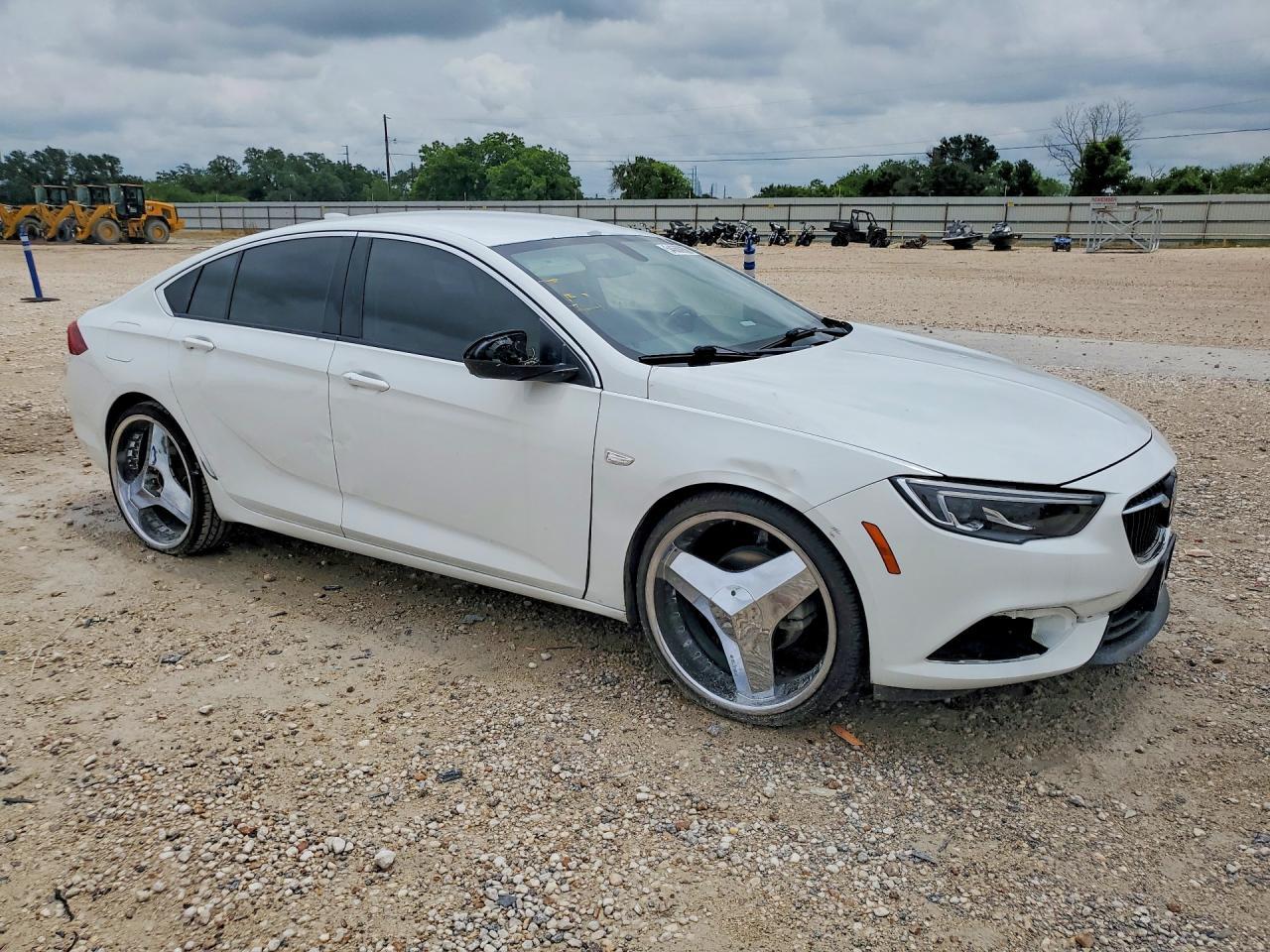 2019 BUICK REGAL — фото 4