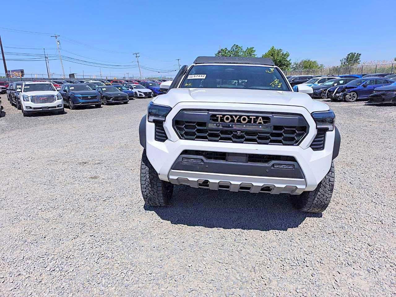 TOYOTA TACOMA