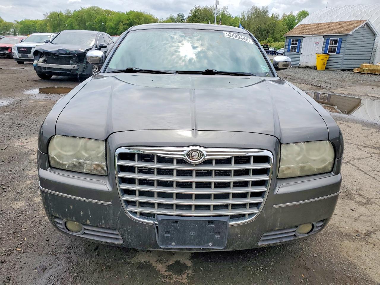 CHRYSLER 300
