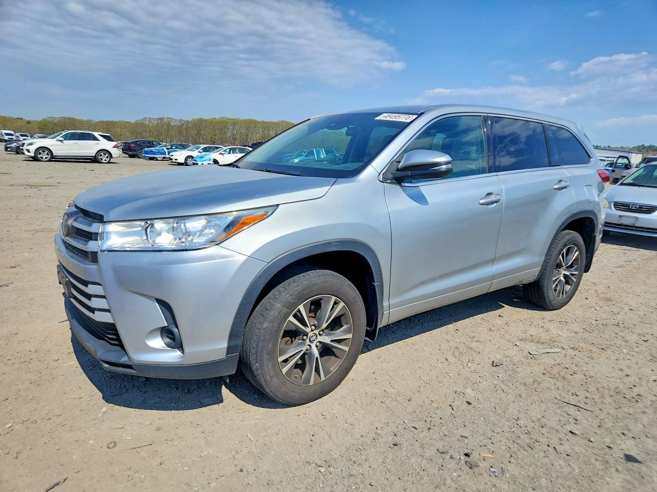 2017 TOYOTA HIGHLANDER — фото 1