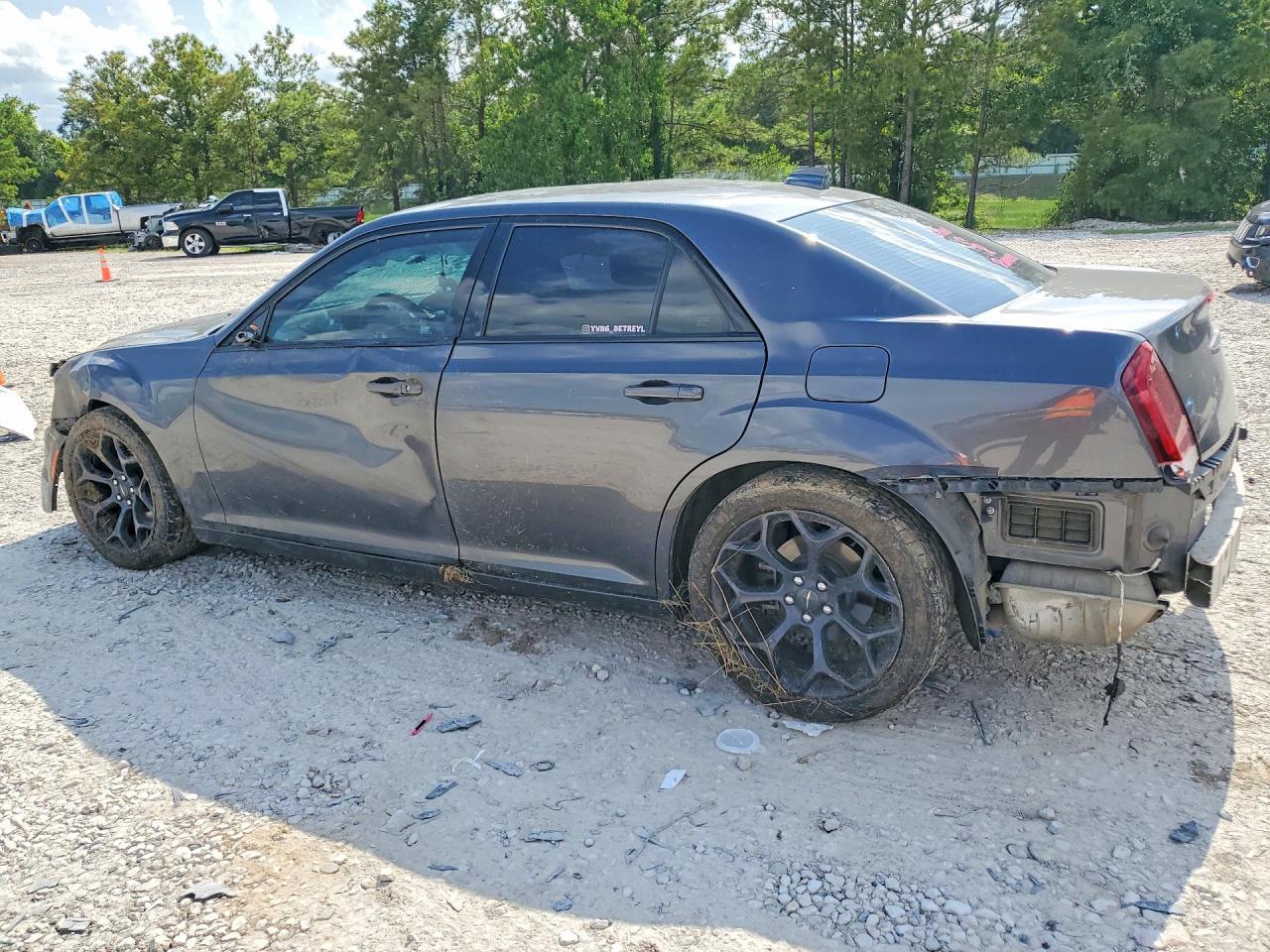 2019 CHRYSLER 300 — фото 2