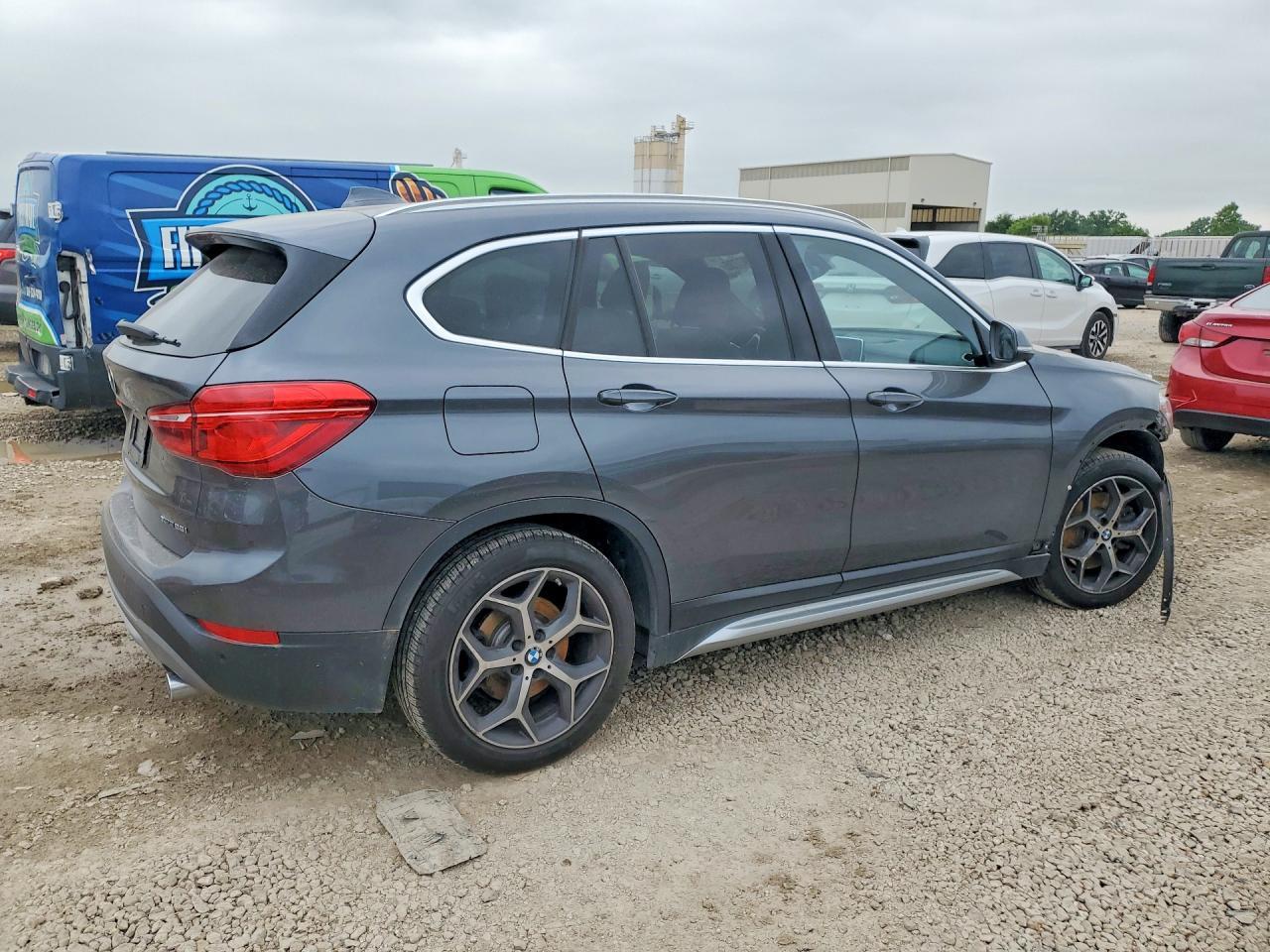 2018 BMW X1 — фото 3