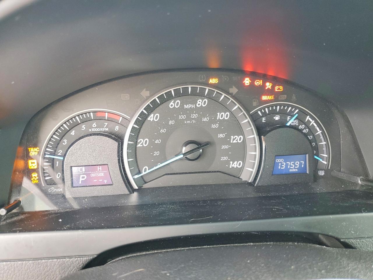 TOYOTA CAMRY